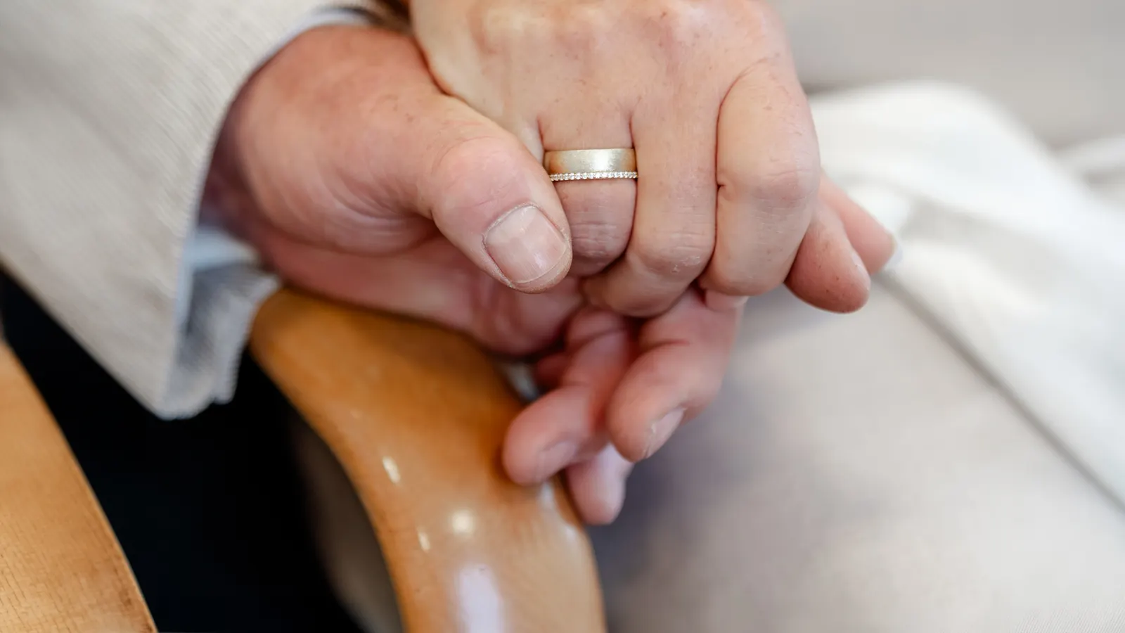 Hochzeitsfotografie – emotionaler Moment während der Feier